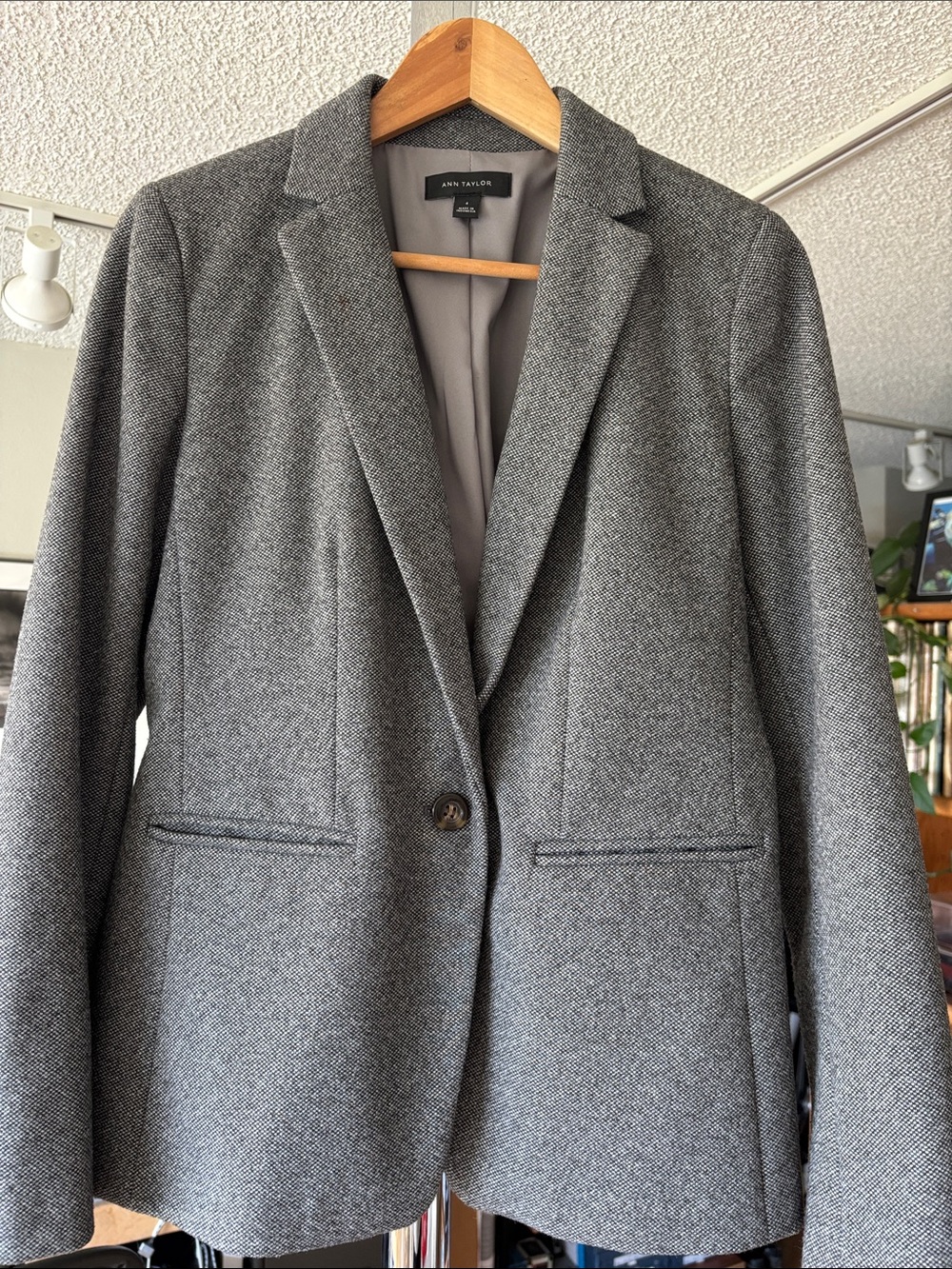 Ann Taylor Gray Herringbone Single-Button Blazer